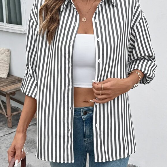 ✨NWT Boutique Striped Oversized Button-Up Shirt - Picture 2 of 11